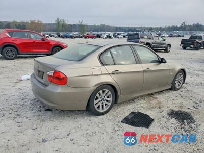 Trzecie zdjęcie samochodu z tyłu: 2007 BMW 328 I VIN:WBAVA37527NL14362 - miniatura