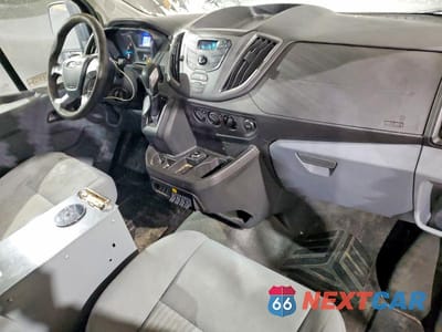 Zdjęcie 8 z 12 samochodu: 2015 FORD TRANSIT 250 UTILITY / SERVICE VAN VIN:1FTYR2CM4FKA72948 - miniatura
