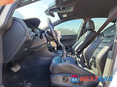 Zdjęcie 7 z 12 samochodu: 2019 VOLKSWAGEN GOLF R VIN:WVWVA7AU4KW124575 - miniatura