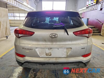 Zdjęcie 6 z 13 samochodu: 2017 HYUNDAI TUCSON SE VIN:KM8J3CA49HU273372 - miniatura