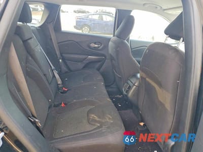 Zdjęcie 11 z 13 samochodu: 2019 JEEP CHEROKEE LATITUDE VIN:1C4PJLCB0KD134481 - miniatura