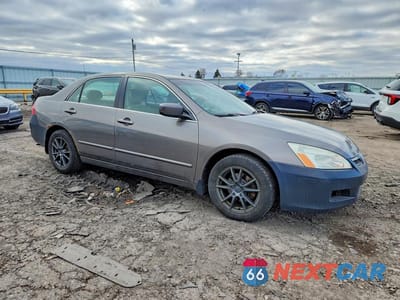 Czwarte zdjęcie samochodu z boku: 2007 HONDA ACCORD EX VIN:1HGCM56897A141120 - miniatura