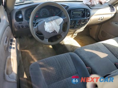 Zdjęcie 8 z 11 samochodu: 2005 TOYOTA TUNDRA SR5 VIN:5TBBT44195S460300 - miniatura