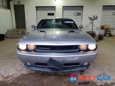 Piąte zdjęcie samochodu w środku: 2013 DODGE CHALLENGER SXT VIN:2C3CDYAG3DH736979 - miniatura