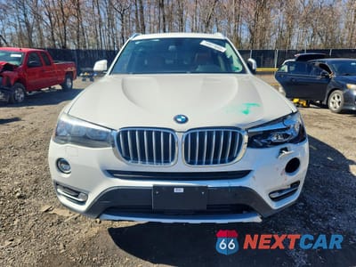 Piąte zdjęcie samochodu w środku: 2017 BMW X3 XDRIVE28I VIN:5UXWX9C5XH0T15562 - miniatura