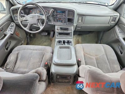 Zdjęcie 8 z 12 samochodu: 2005 GMC NEW SIERRA K1500 VIN:2GTEK13T251363231 - miniatura