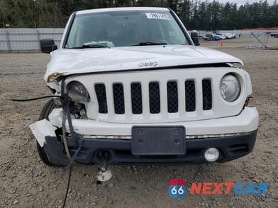 Piąte zdjęcie samochodu w środku: 2014 JEEP PATRIOT LATITUDE VIN:1C4NJPFA6ED625871 - miniatura