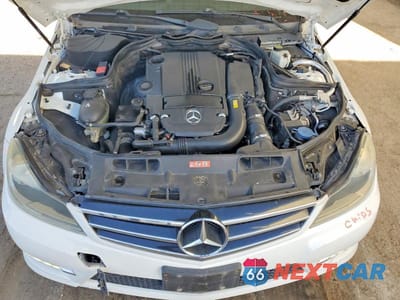 Zdjęcie 11 z 11 samochodu: 2014 MERCEDES-BENZ C 250 VIN:WDDGF4HB9ER312563 - miniatura
