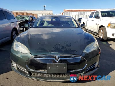 Piąte zdjęcie samochodu w środku: 2012 TESLA MODEL S VIN:5YJSA1DN7CFP02940 - miniatura