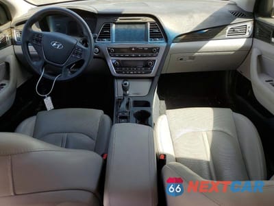 Zdjęcie 8 z 11 samochodu: 2017 HYUNDAI SONATA HYBRID LIMITED VIN:KMHE34L3XHA071461 - miniatura