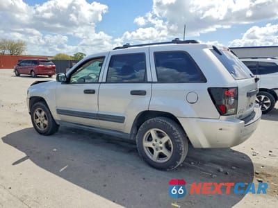 Drugie zdjęcie samochodu z przodu: 2005 JEEP GRAND CHEROKEE LAREDO VIN:1J4HS48N05C569113 - miniatura