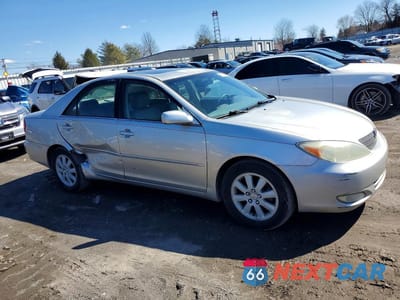 Czwarte zdjęcie samochodu z boku: 2004 TOYOTA CAMRY XLE VIN:4T1BE30K94U315287 - miniatura