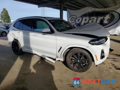 Czwarte zdjęcie samochodu z boku: 2024 BMW X3 XDRIVE30I VIN:5UX53DP0XR9V66894 - miniatura