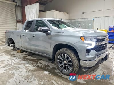 Czwarte zdjęcie samochodu z boku: 2025 CHEVROLET SILVERADO K1500 LT-L VIN:1GCRKKEK6SZ109651 - miniatura