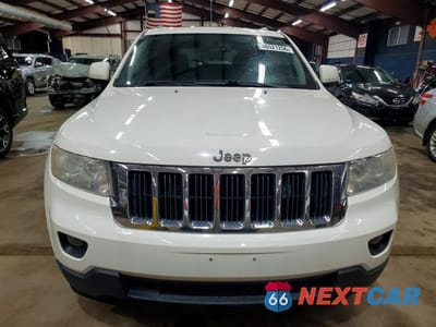 Piąte zdjęcie samochodu w środku: 2011 JEEP GRAND CHEROKEE LAREDO VIN:1J4RR4GG0BC640955 - miniatura