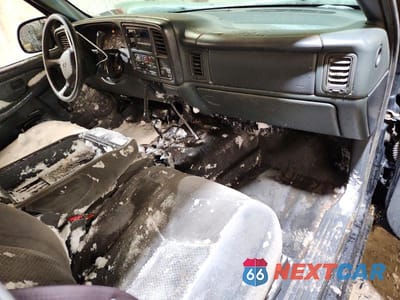 Zdjęcie 8 z 12 samochodu: 2002 CHEVROLET SILVERADO K2500 HEAVY DUTY VIN:1GCHK24G42E103279 - miniatura