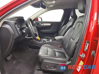 Zdjęcie 7 z 13 samochodu: 2021 VOLVO XC40 T4 MOMENTUM VIN:YV4AC2HK7M2590699 - miniatura