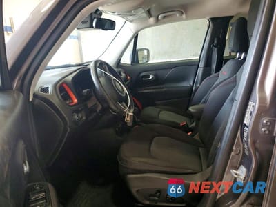 Zdjęcie 7 z 13 samochodu: 2016 JEEP RENEGADE TRAILHAWK VIN:ZACCJBCT7GPC81780 - miniatura