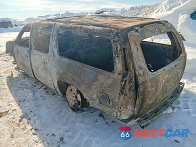 Drugie zdjęcie samochodu z przodu: 2013 CHEVROLET SUBURBAN K1500 LT VIN:1GNSKJE70DR143442 - miniatura