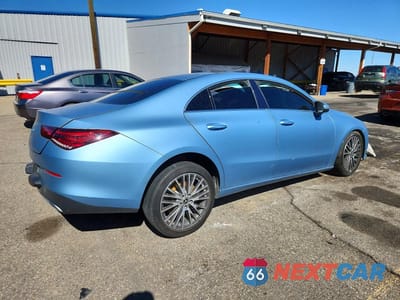 Trzecie zdjęcie samochodu z tyłu: 2020 MERCEDES BENZ CLA 250 4MATIC VIN:WDD5J4HB6LN072060 - miniatura