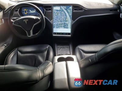 Zdjęcie 8 z 12 samochodu: 2015 TESLA MODEL S VIN:5YJSA1E27FF104176 - miniatura