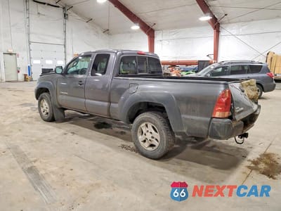 Drugie zdjęcie samochodu z przodu: 2015 TOYOTA TACOMA BASE VIN:5TFUX4EN7FX035627 - miniatura