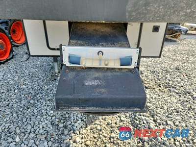 Zdjęcie 8 z 10 samochodu: 2013 JAYCO EAGLE CAMPER VIN:1UJCJ0BN3D1PW0202 - miniatura