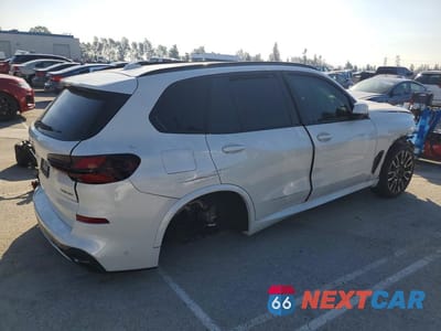 Trzecie zdjęcie samochodu z tyłu: 2027 BMW X5 VIN:5UX23EU05R9W19126 - miniatura