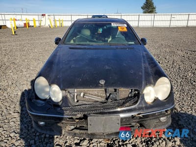 Piąte zdjęcie samochodu w środku: 2007 MERCEDES-BENZ CLK 550 VIN:WDBTJ72H27F215066 - miniatura
