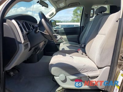 Zdjęcie 7 z 12 samochodu: 2011 TOYOTA TUNDRA GRADE VIN:5TFRY5F13BX102755 - miniatura