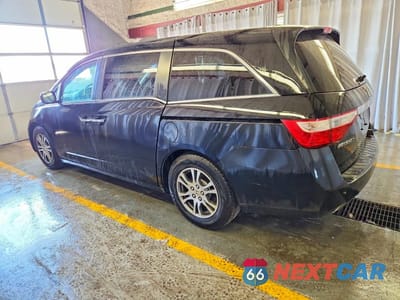 Drugie zdjęcie samochodu z przodu: 2013 HONDA ODYSSEY EXL VIN:5FNRL5H61DB057352 - miniatura
