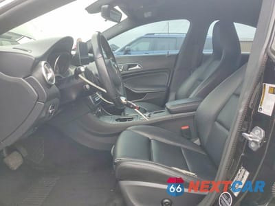 Zdjęcie 7 z 12 samochodu: 2019 MERCEDES-BENZ CLA 250 VIN:WDDSJ4EBXKN752145 - miniatura