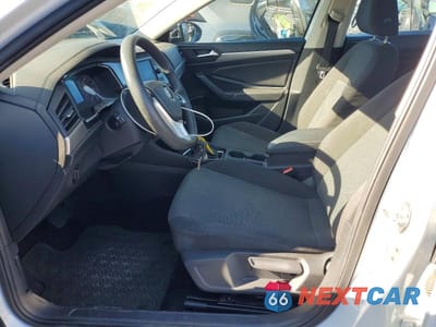 Zdjęcie 7 z 12 samochodu: 2019 VOLKSWAGEN JETTA S VIN:3VWC57BU1KM088738 - miniatura