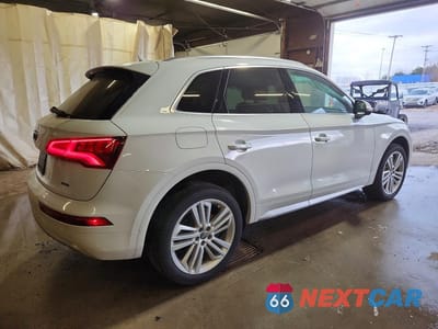 Trzecie zdjęcie samochodu z tyłu: 2020 AUDI Q5 PREMIUM PLUS VIN:WA1BNAFY8L2000876 - miniatura