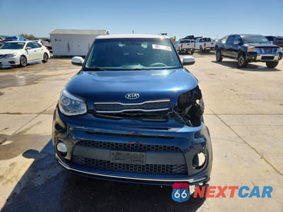 Piąte zdjęcie samochodu w środku: 2018 KIA SOUL + VIN:KNDJP3A51J7615502 - miniatura