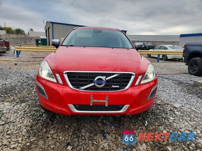 Piąte zdjęcie samochodu w środku: 2011 VOLVO XC60 T6 VIN:YV4902DZ1B2172876 - miniatura