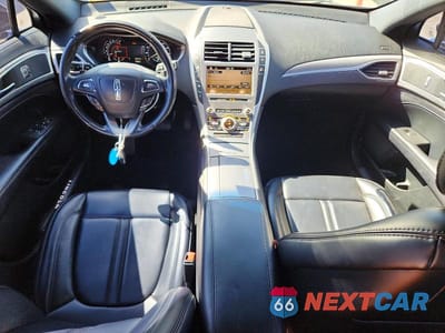 Zdjęcie 8 z 13 samochodu: 2019 LINCOLN MKZ VIN:3LN6L5A94KR613247 - miniatura
