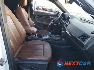 Zdjęcie 7 z 13 samochodu: 2018 AUDI Q5 PREMIUM VIN:WA1ANAFY6J2240694 - miniatura