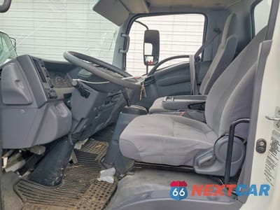 Zdjęcie 7 z 13 samochodu: 2020 ISUZU NPR HD VIN:54DC4W1B1LS800234 - miniatura