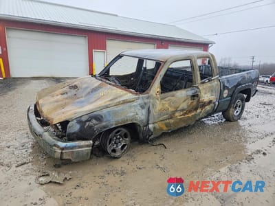 2004 CHEVROLET SILVERADO K1500 2GCEK19V141389052 - główne zdjęcie licytacji z USA - miniatura