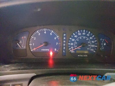 Zdjęcie 9 z 14 samochodu: 2002 TOYOTA SIENNA XLE VIN:4T3ZF13C92U446051 - miniatura
