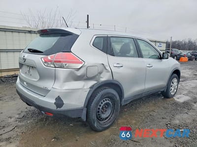 Trzecie zdjęcie samochodu z tyłu: 2015 NISSAN ROGUE S VIN:KNMAT2MV8FP561415 - miniatura