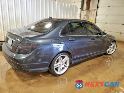 Trzecie zdjęcie samochodu z tyłu: 2013 MERCEDES-BENZ C 300 4MATIC VIN:WDDGF8AB9DG132818 - miniatura