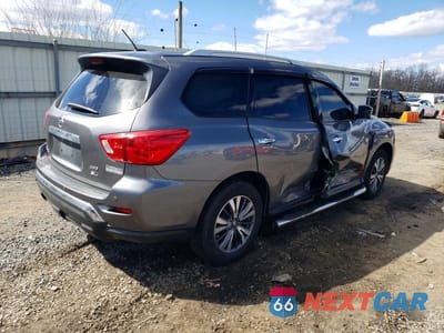 Trzecie zdjęcie samochodu z tyłu: 2017 NISSAN PATHFINDER SL VIN:5N1DR2MM9HC635658 - miniatura