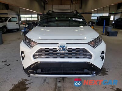 Piąte zdjęcie samochodu w środku: 2019 TOYOTA RAV4 HYBRID XSE VIN:2T3EWRFV1KW022468 - miniatura
