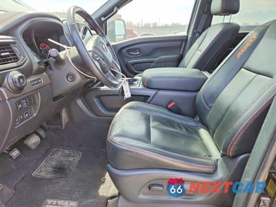 Zdjęcie 7 z 12 samochodu: 2023 NISSAN TITAN XD PRO-4X VIN:1N6AA1FB2PN117945 - miniatura