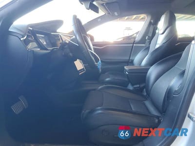 Zdjęcie 7 z 12 samochodu: 2016 TESLA MODEL S VIN:5YJSA1E45GF175301 - miniatura