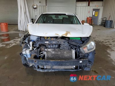 Piąte zdjęcie samochodu w środku: 2019 KIA RIO S VIN:3KPA24AB0KE158645 - miniatura