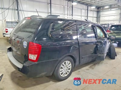 Trzecie zdjęcie samochodu z tyłu: 2011 KIA SEDONA LX VIN:KNDMG4C76B6370561 - miniatura