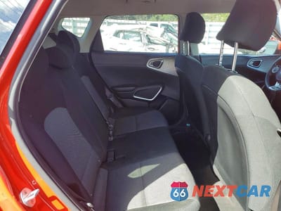 Zdjęcie 11 z 13 samochodu: 2020 KIA SOUL LX VIN:KNDJ23AU2L7732644 - miniatura
